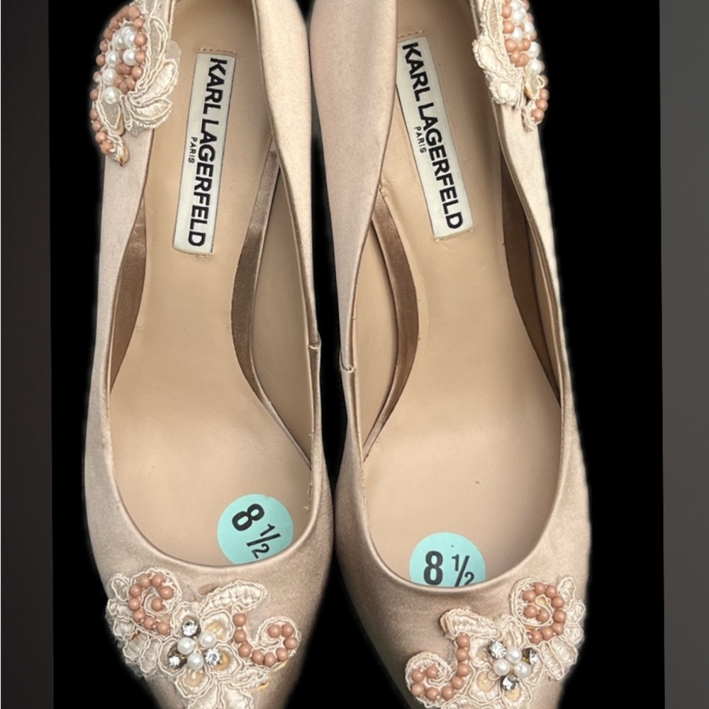 Karl Lagerfeld Cream Embellished pumps NWOT - Picture 2 of 4